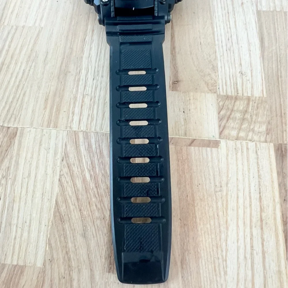 Armitron pro sport chrono alarm digital watch NEW BATTERY